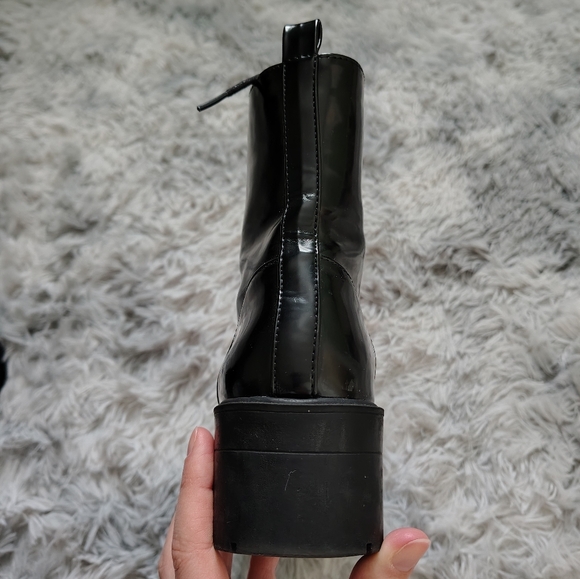 Forever 21 Women's Size 6 Black Combat boots - Picture 6 of 15